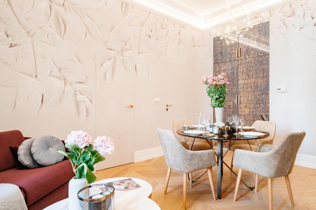 Dandelion Apartment - Loftaffair Краків Екстер'єр фото